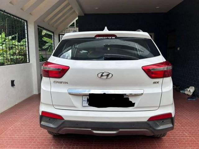 https://images10.gaadi.com/usedcar_image/3671909/original/processed_a38b8715-5638-4a68-b538-8b4bc261240d.jpeg?imwidth=6400