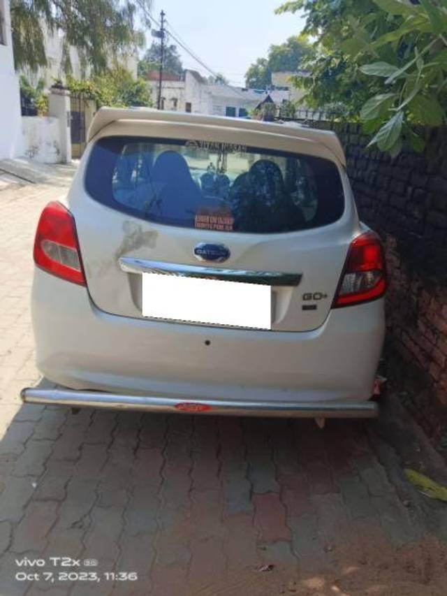 https://images10.gaadi.com/usedcar_image/3671979/original/processed_8dfe4c0a-8d69-4bc1-b14a-c15a30aa679d.jpg?imwidth=6401