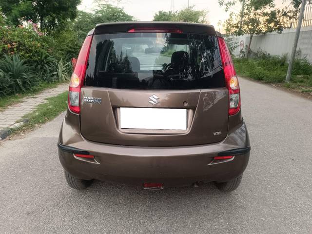 https://images10.gaadi.com/usedcar_image/3672009/original/processed_img2914827__used_car_2914827_1699968508.jpg?imwidth=6402