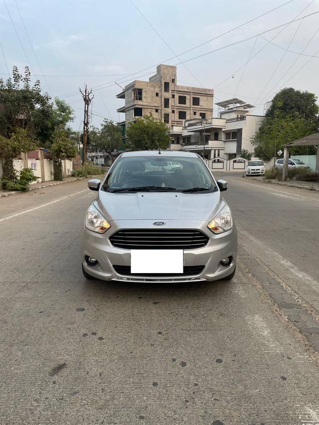 https://images10.gaadi.com/usedcar_image/3672147/original/processed_img2914874__used_car_2914874_1699973782.jpg?imwidth=6402
