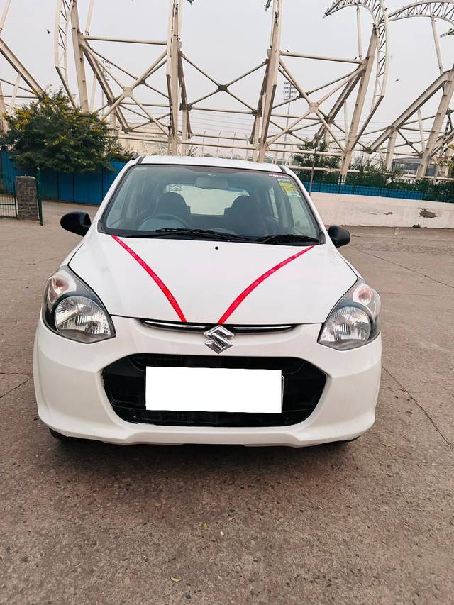 https://images10.gaadi.com/usedcar_image/3672377/original/processed_img2914888__used_car_2914888_1699990027.jpg?imwidth=6400
