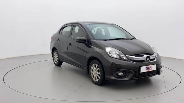 https://images10.gaadi.com/usedcar_image/3672416/original/e1dc6e5e-168d-4bbc-9e22-6af1803d8587__43.jpg?imwidth=6400