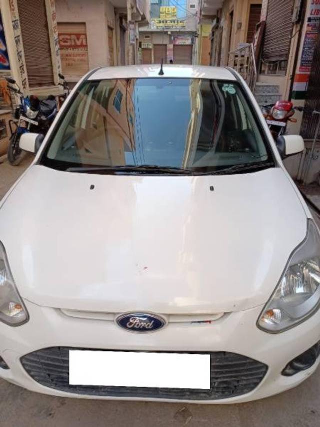 https://images10.gaadi.com/usedcar_image/3672440/original/processed_7b88634e-5e03-4905-9112-1999369e16cf.jpg?imwidth=6400