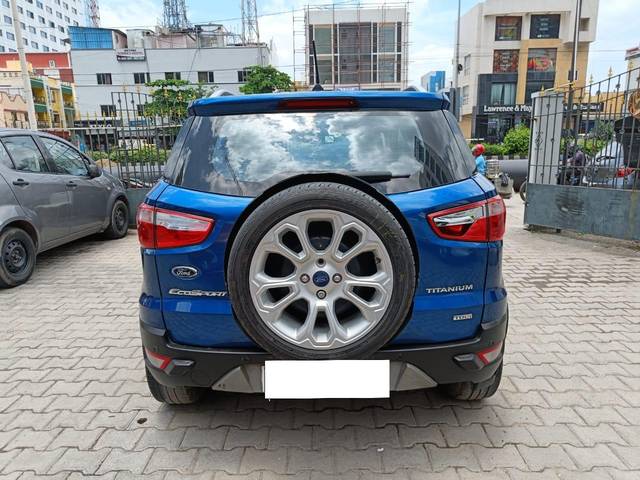 https://images10.gaadi.com/usedcar_image/3672515/original/processed_img2914904__used_car_2914904_1701153448.jpg?imwidth=6402