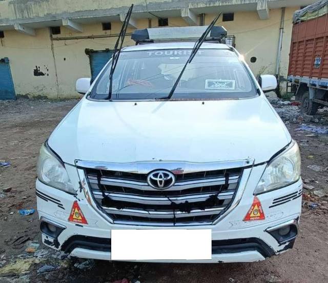 https://images10.gaadi.com/usedcar_image/3672561/original/processed_24ae039b-ab76-453e-8ed5-a66e159580a0.jpg?imwidth=6402