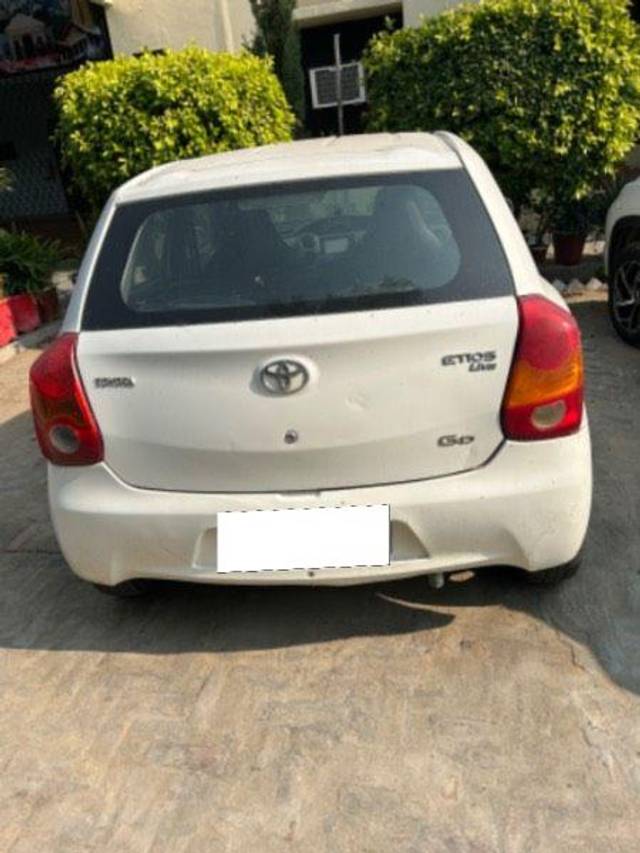 https://images10.gaadi.com/usedcar_image/3672638/original/processed_26339b13-5491-4485-9f79-d779be76aafc.jpeg?imwidth=6401