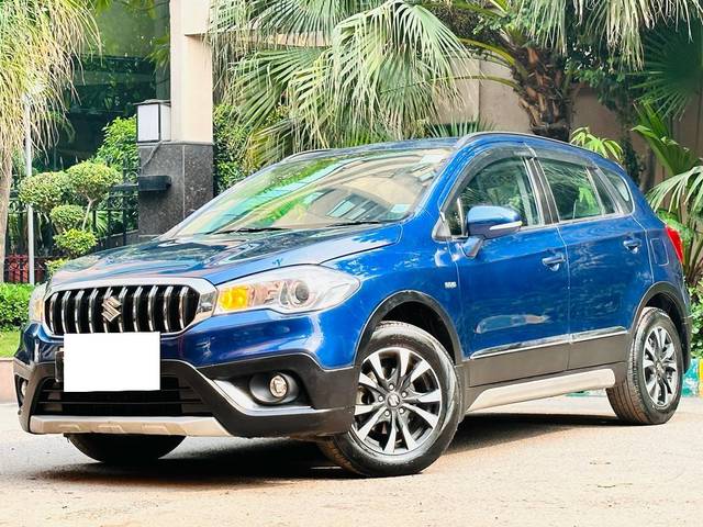 https://images10.gaadi.com/usedcar_image/3672655/original/processed_img2914934__used_car_2914934_1700028328.jpg?imwidth=6402