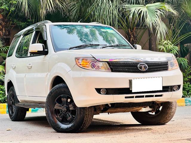 https://images10.gaadi.com/usedcar_image/3672663/original/processed_img2914936__used_car_2914936_1700028623.jpg?imwidth=6400