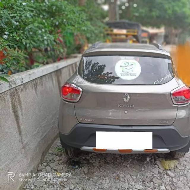 https://images10.gaadi.com/usedcar_image/3672683/original/processed_fa7a5cef-1ed6-479e-8694-75174f28e28e.jpg?imwidth=6402