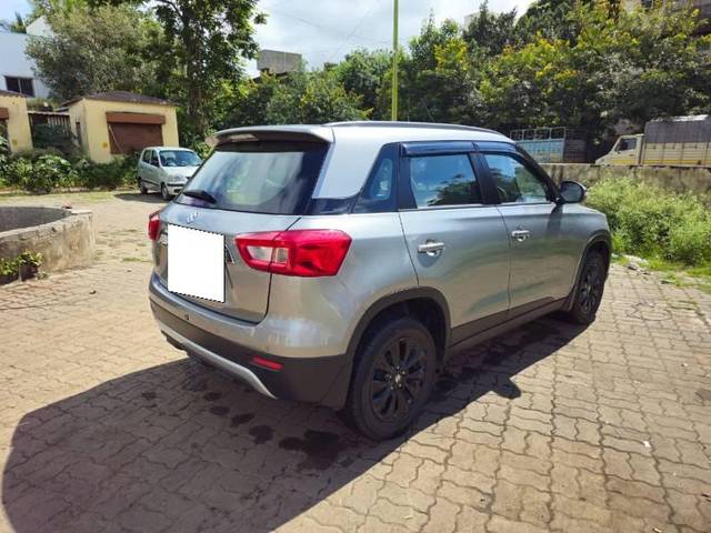 https://images10.gaadi.com/usedcar_image/3672724/original/processed_e627405d-9351-46d7-8c8a-bbf819b1dd77.jpg?imwidth=6402