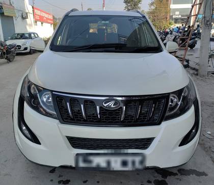 Mahindra XUV500 W6 2WD Mahindra XUV500 W6 2WD