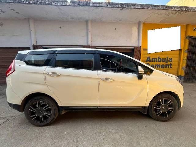 https://images10.gaadi.com/usedcar_image/3672841/original/processed_c23276da-f363-4c77-ab31-60cde3804839.jpg?imwidth=6401