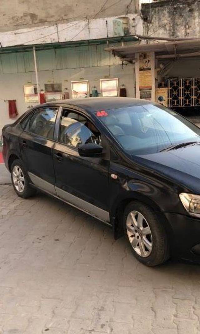 https://images10.gaadi.com/usedcar_image/3672868/original/processed_0c47f28d-3898-4ff5-b70c-88946246f5b5.jpeg?imwidth=6401