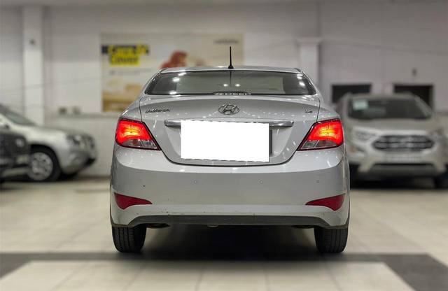 https://images10.gaadi.com/usedcar_image/3673041/original/processed_img2915113__used_car_2915113_1700041987.jpg?imwidth=6401