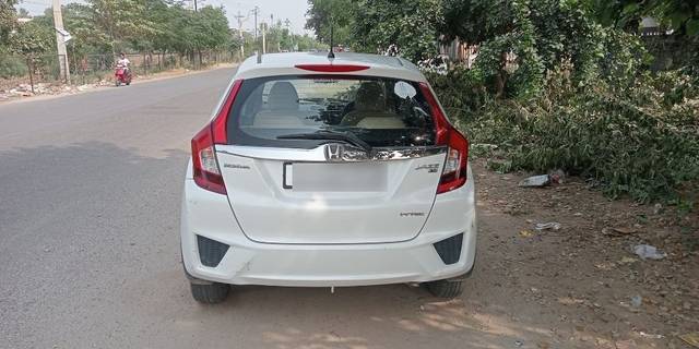 https://images10.gaadi.com/usedcar_image/3673192/original/08__VCC_1816756_96_1699439545.jpg?imwidth=6402