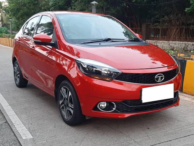 https://images10.gaadi.com/usedcar_image/3673210/original/processed_img2915199__used_car_2915199_1700050403.jpg?imwidth=6400