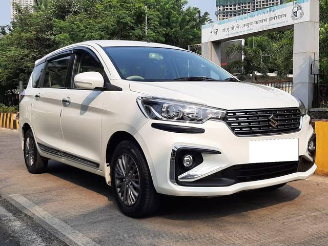 https://images10.gaadi.com/usedcar_image/3673226/original/processed_img2915208__used_car_2915208_1700114444.jpg?imwidth=6400