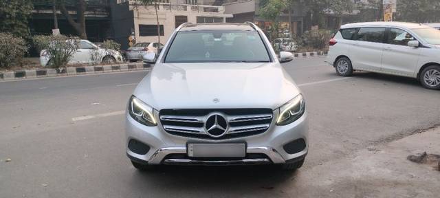 https://images10.gaadi.com/usedcar_image/3673261/original/08__VCC_1816909_94_1699444992.jpg?imwidth=6400