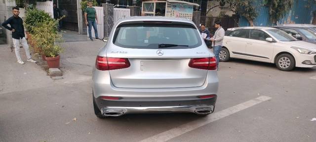 https://images10.gaadi.com/usedcar_image/3673261/original/08__VCC_1816909_96_1699445044.jpg?imwidth=6402