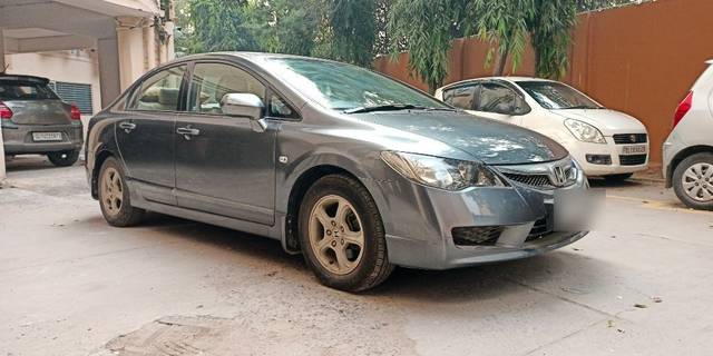 https://images10.gaadi.com/usedcar_image/3673271/original/08__VCC_1816869_116_1699444267.jpg?imwidth=6400