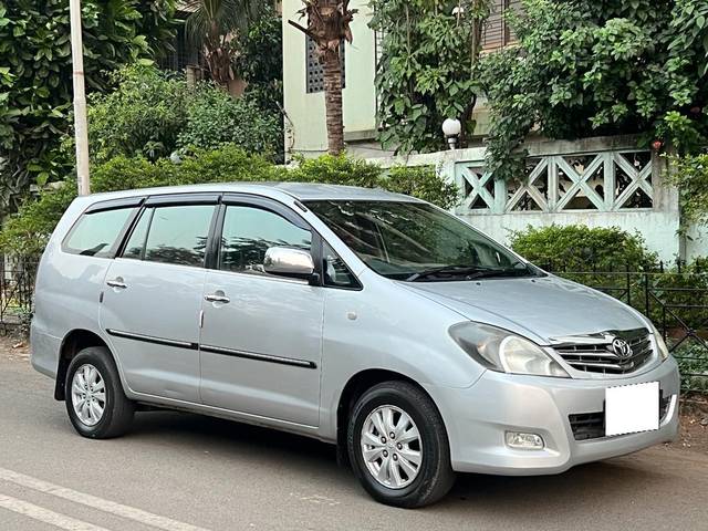 https://images10.gaadi.com/usedcar_image/3673333/original/processed_img2915262__used_car_2915262_1700053940.jpg?imwidth=6400