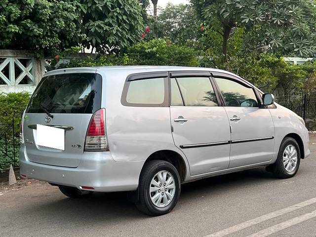https://images10.gaadi.com/usedcar_image/3673333/original/processed_img2915262__used_car_2915262_1700053947.jpg?imwidth=6401