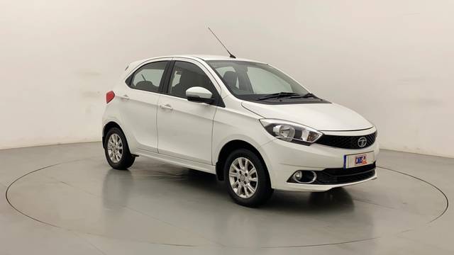 https://images10.gaadi.com/usedcar_image/3673368/original/slot__myTransformedImage.jpeg?imwidth=6400