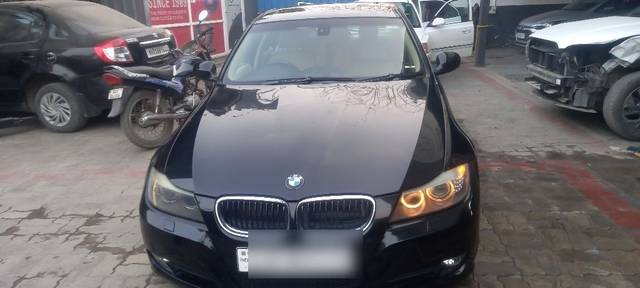 https://images10.gaadi.com/usedcar_image/3673381/original/08__VCC_1816987_94_1699449155.jpg?imwidth=6400