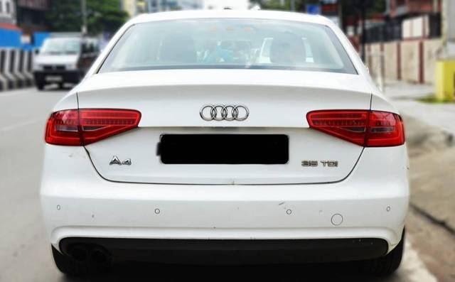 https://images10.gaadi.com/usedcar_image/3673534/original/processed_b63e3faa-91ea-4592-a097-dc7bcaf00dc2.jpg?imwidth=6402