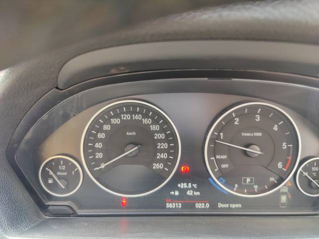 https://images10.gaadi.com/usedcar_image/3673548/original/img2915330__used_car_2915330_1700389965.jpg?imwidth=6402