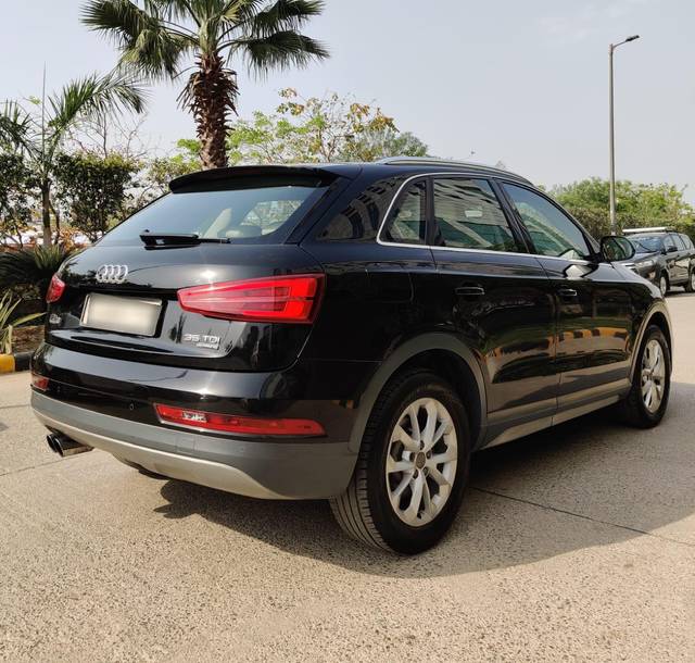 https://images10.gaadi.com/usedcar_image/3673575/original/processed_img2915334__used_car_2915334_1700068091.jpg?imwidth=6401