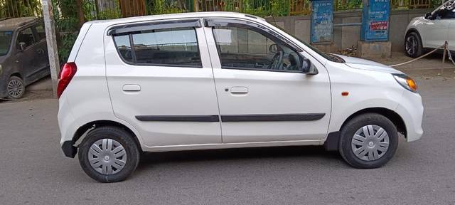 https://images10.gaadi.com/usedcar_image/3673596/original/processed_img2915339__used_car_2915339_1700069715.jpg?imwidth=6401