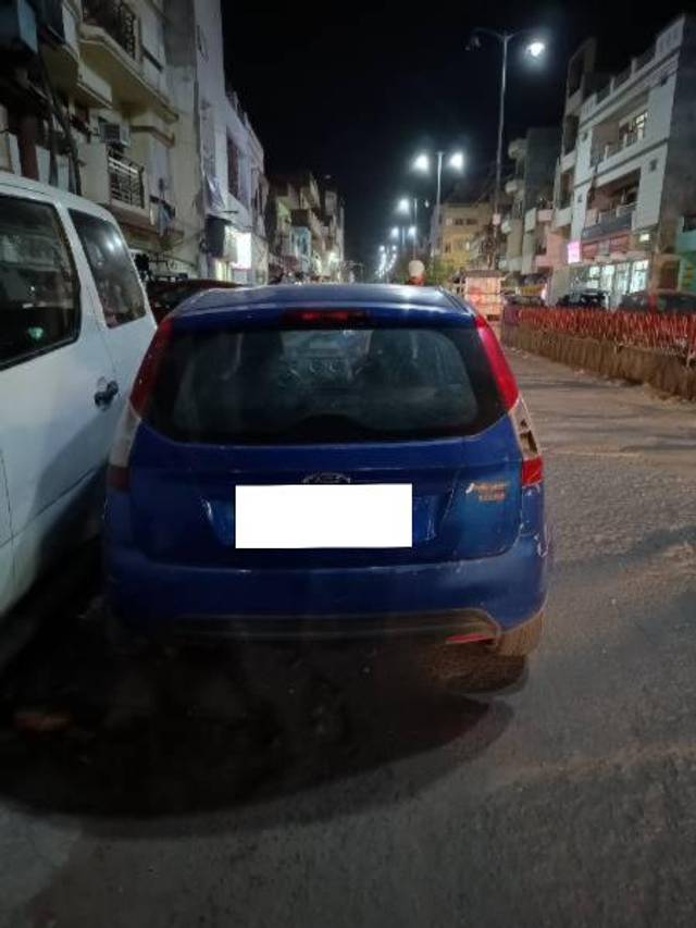 https://images10.gaadi.com/usedcar_image/3673673/original/processed_9dbe878a-a364-4744-b5ef-2eb79ec9a364.jpg?imwidth=6400