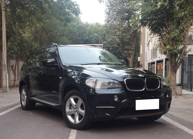 https://images10.gaadi.com/usedcar_image/3673708/original/processed_img2915357__used_car_2915357_1700097216.jpg?imwidth=6400