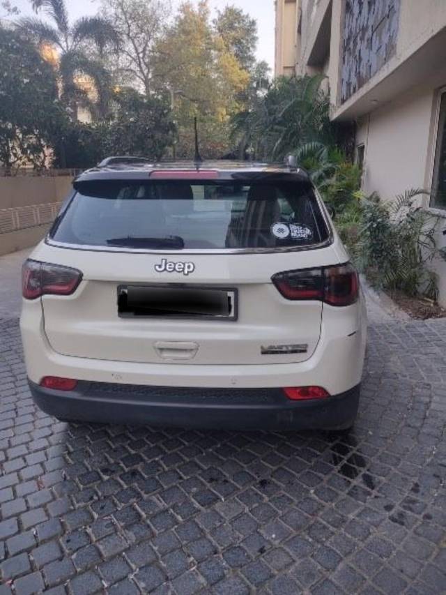https://images10.gaadi.com/usedcar_image/3673795/original/processed_2fe67963-0f6b-43f6-a052-95567c81dc26.jpeg?imwidth=6401