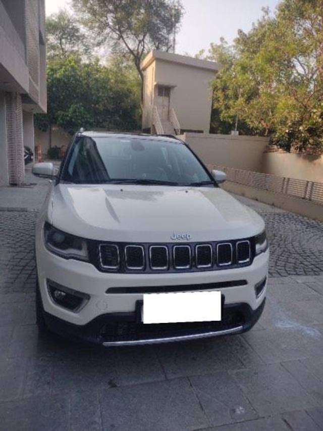 https://images10.gaadi.com/usedcar_image/3673795/original/processed_ba3f13ce-0995-4d16-9fff-5fd16e96b6a3.jpeg?imwidth=6400