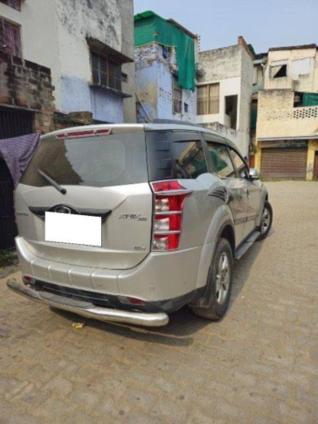 https://images10.gaadi.com/usedcar_image/3673802/original/processed_83184b59-39a3-45af-ac56-06376f491206.jpeg?imwidth=6402