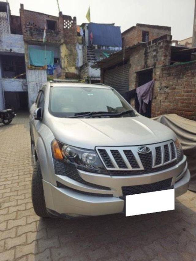 https://images10.gaadi.com/usedcar_image/3673802/original/processed_c404e576-c9f7-46c1-8e1e-fb0f0d9489d3.jpeg?imwidth=6400