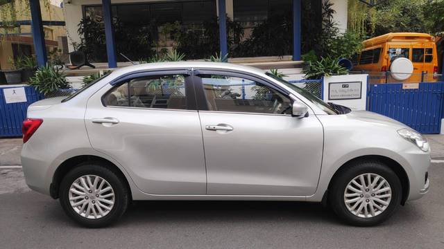 https://images10.gaadi.com/usedcar_image/3673836/original/processed_img2915396__usedcar_img_20231116_wa0067_35681700110012_1700110051.jpg?imwidth=6401