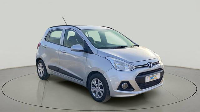 https://images10.gaadi.com/usedcar_image/3673856/original/slot__15053159734-c366997754a548faad4793ef32ed8465-Exterior-7--1-.jpg?imwidth=6400