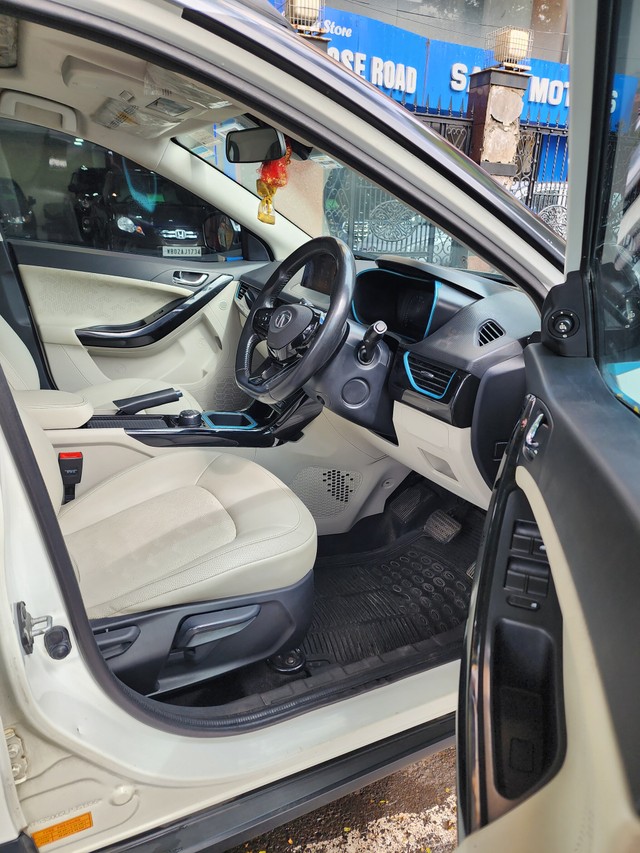 Second-hand 2020 Tata Nexon EV XZ Plus Lux for sale in Kolkata-9