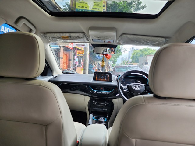 Second-hand 2020 Tata Nexon EV XZ Plus Lux for sale in Kolkata-12