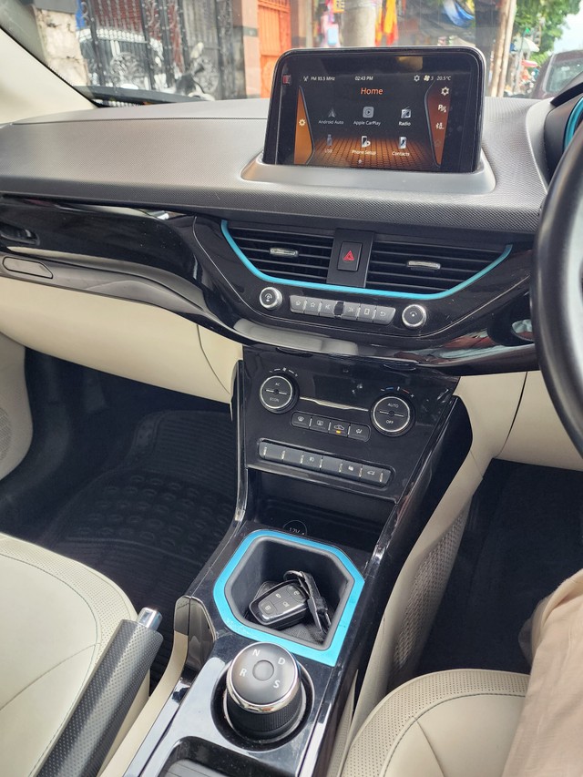 Second-hand 2020 Tata Nexon EV XZ Plus Lux for sale in Kolkata-13