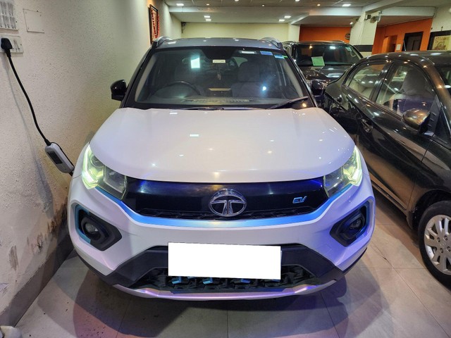 Second-hand 2020 Tata Nexon EV XZ Plus Lux for sale in Kolkata-0