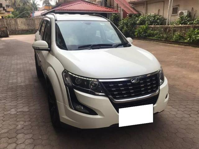 https://images10.gaadi.com/usedcar_image/3673958/original/processed_c8595e26-63ee-4511-83ea-9e231bc75d55.jpg?imwidth=6400