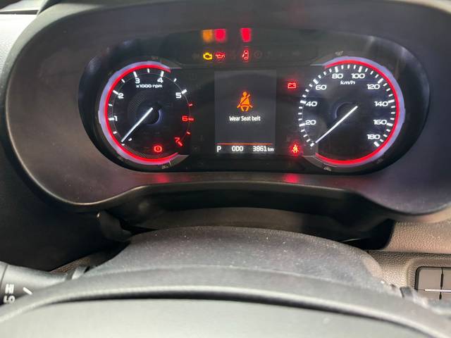 https://images10.gaadi.com/usedcar_image/3673993/original/img2915472__used_car_2915472_1700459965.jpg?imwidth=6402