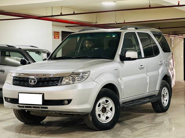 https://images10.gaadi.com/usedcar_image/3674017/original/processed_img2915478__used_car_2915478_1700117695.jpg?imwidth=6402
