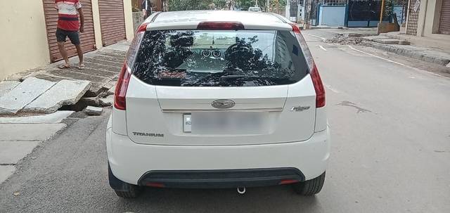 https://images10.gaadi.com/usedcar_image/3674080/original/09__VCC_1817223_96_1699513839.jpg?imwidth=6402