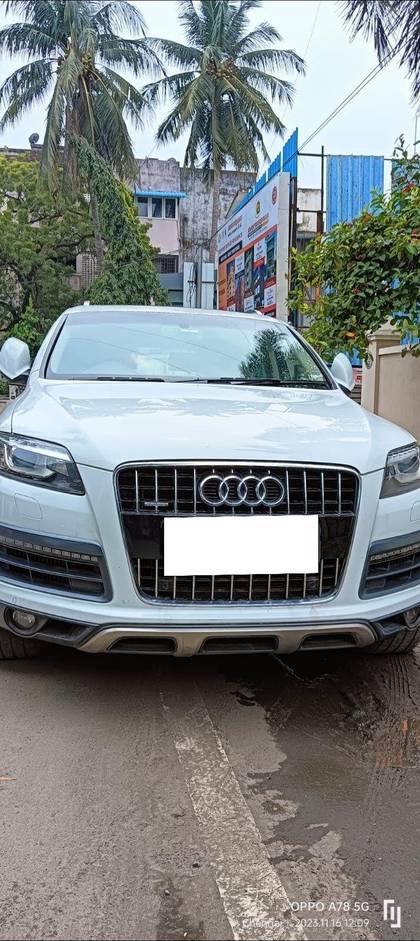Audi Q7 3.0 TDI quattro Audi Q7 3.0 TDI quattro