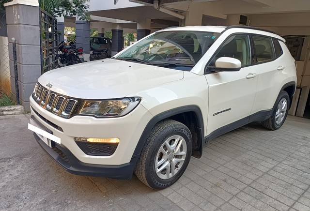 https://images10.gaadi.com/usedcar_image/3674097/original/processed_img2915518__usedcar_2_2021700120612_1700120671.jpg?imwidth=6402